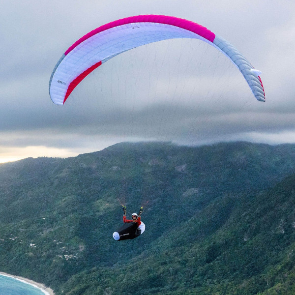 PARAPENTE ADVANCE IOTA DLS