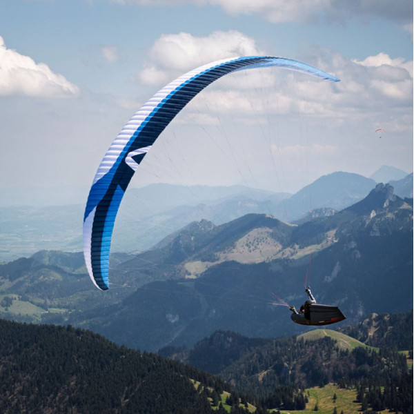 PARAPENTE SKYWALK POISON 4
